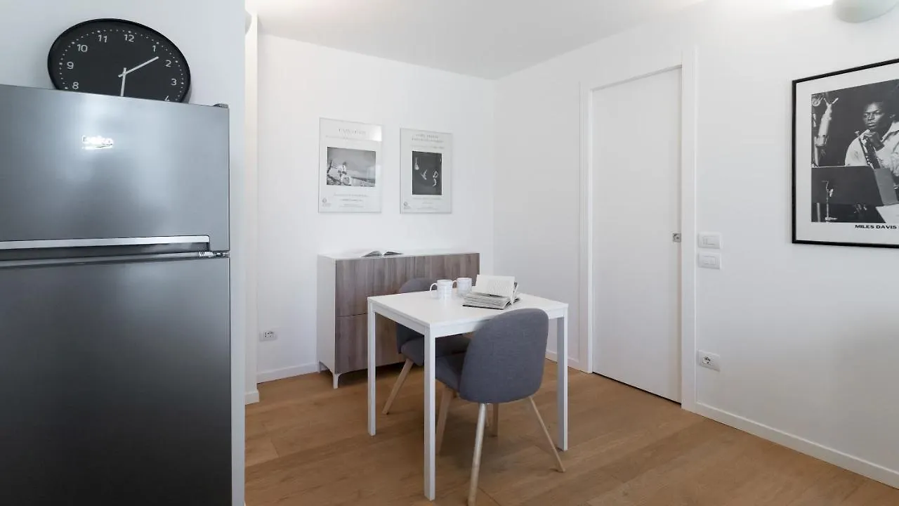 Italianway - Caterina Da Forli 6 Apartment Milan